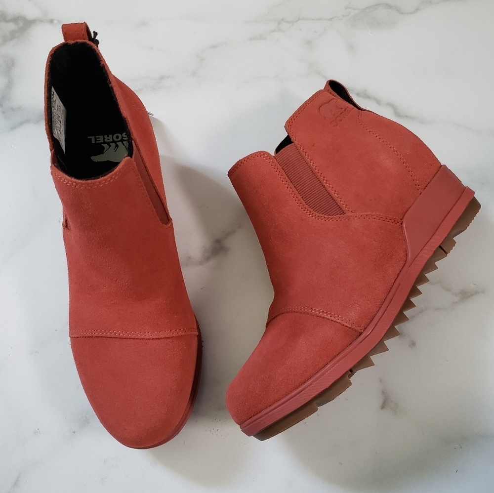 Sorel Chelsea Wedge Ankle Boots Size: 6.5 NWT